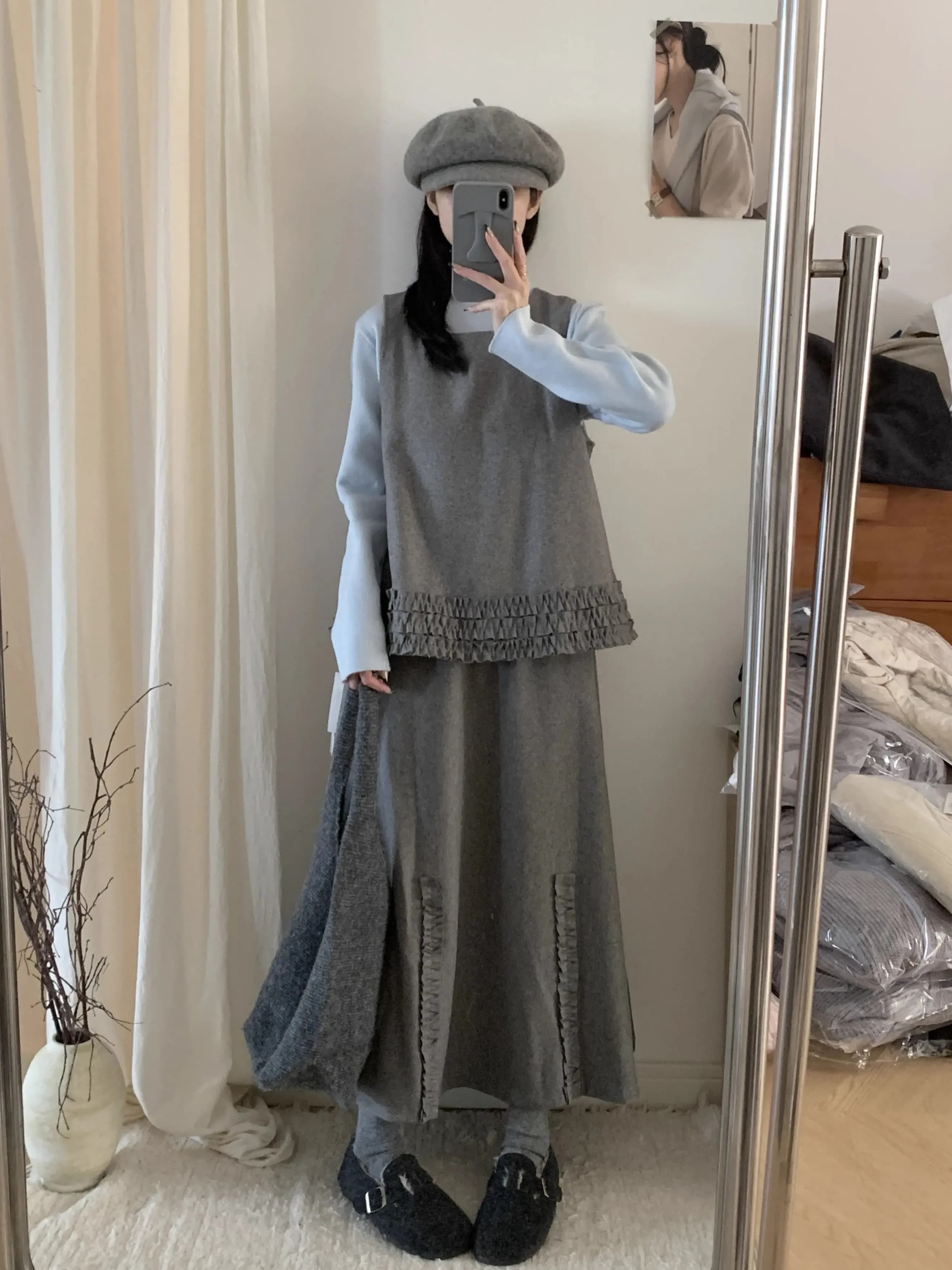 Korean Style Autumn Winter Women's Fashion Set Three Pieces Suit with Woolen Vest T-Shirt Skirt Wood Grain Design