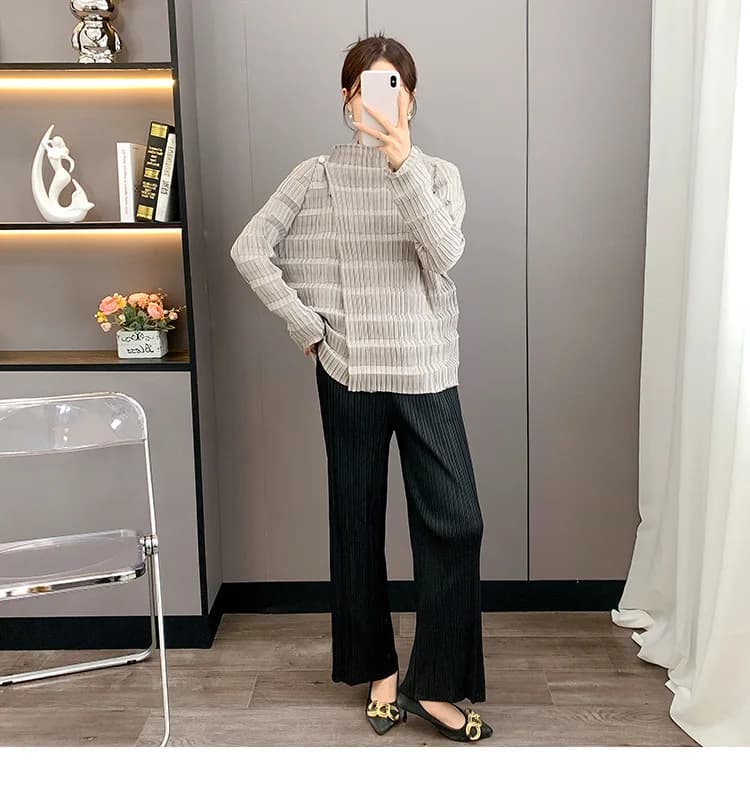 Miyake Long-sleeved women's blouse with folded striped round neckline 2025 Short cardigan jacket loose casual fashion spring and summer