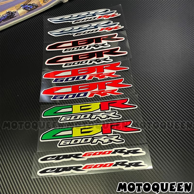 2X Moto Moto Ruote Carenatura Casco Rilievo del Carro Armato Logo Riflettente Etichetta Decalcomanie Adesivi In Pvc Per Honda CBR 600 RR CBR600RR