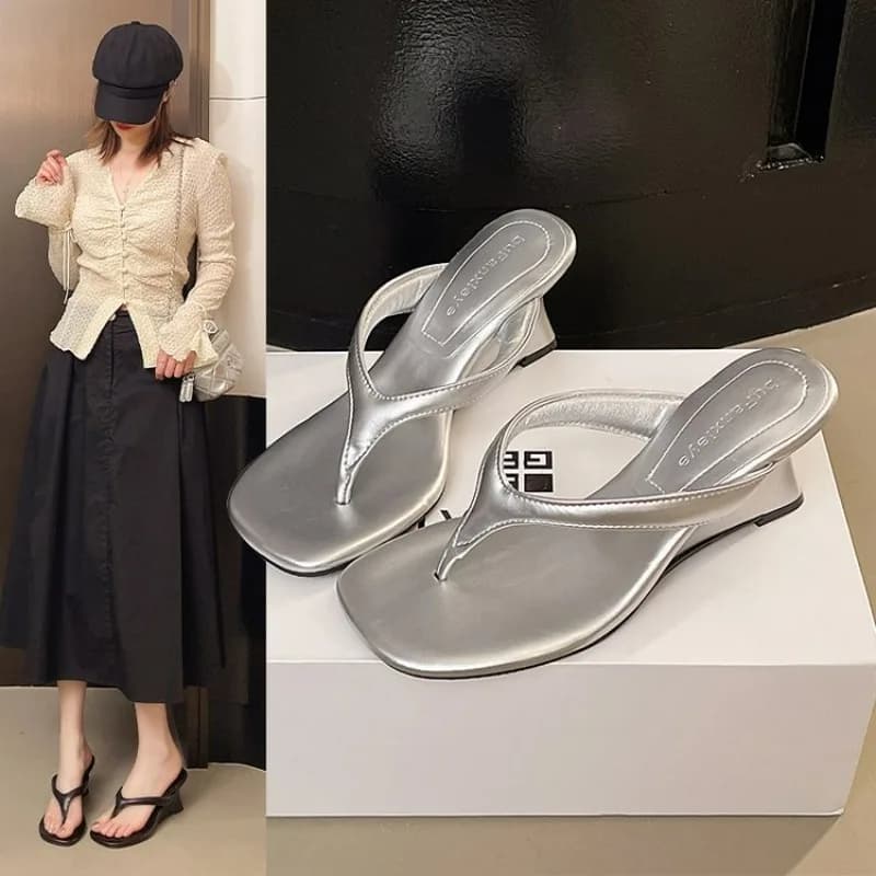 2025 Fashion Thin Décolleté Shoes Color Fishing Slippers Runway Toe Loop Sandals Celebrity Slides Women Candy High heels Club Ring Embroidered