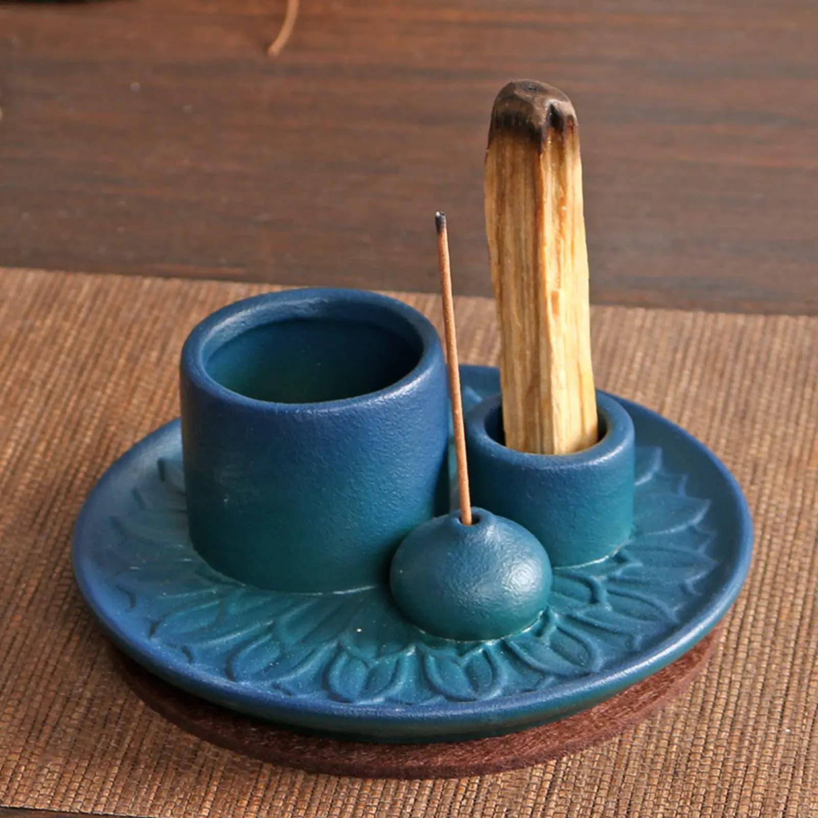 Ceramic Palo Santo Incense Holder Ash Catcher Incense Sticks Tray Diffuser for Bedroom Fireplace Kitchen
