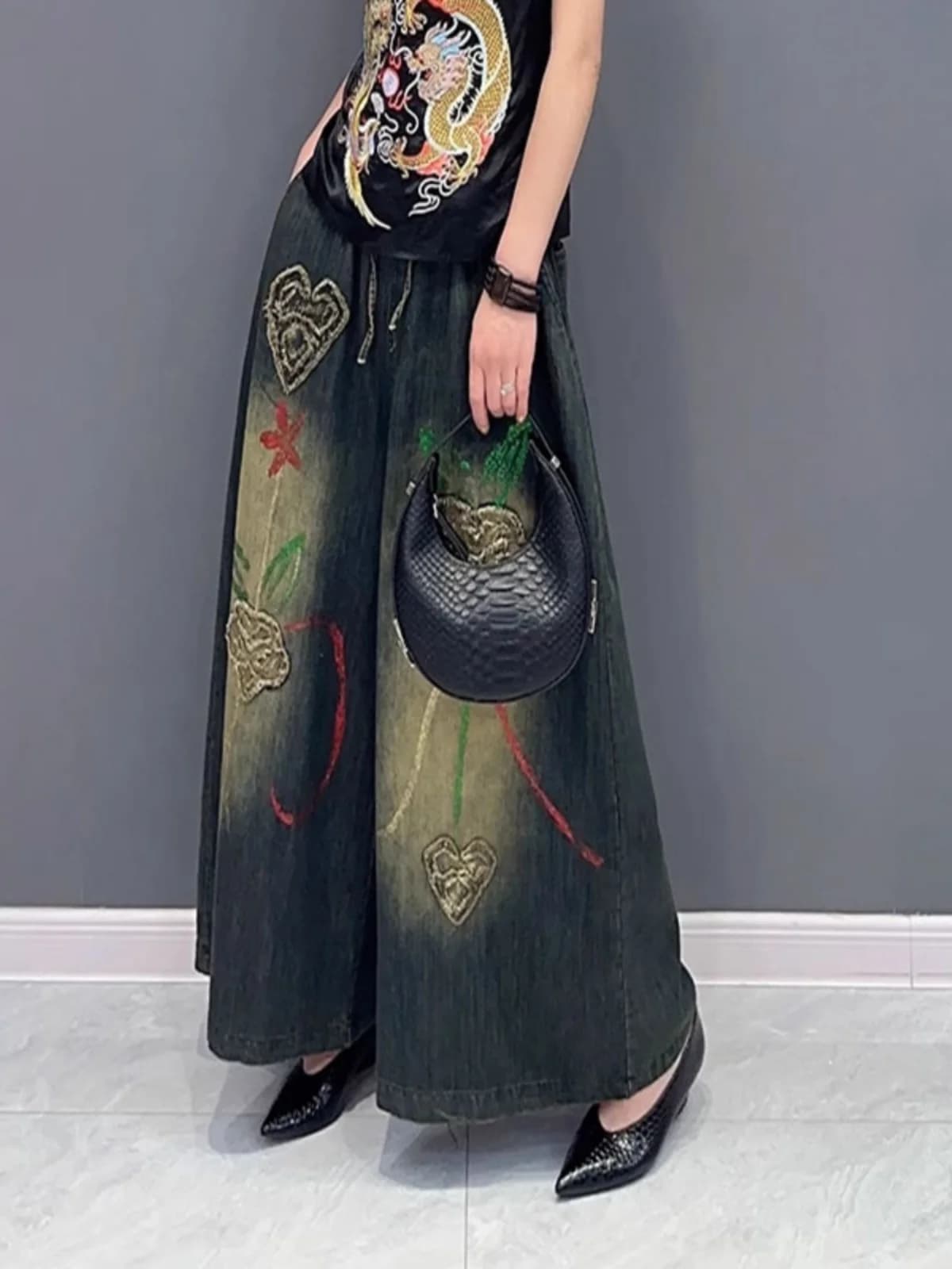 East Gate Spring 2026 Casual Embroidered Floral Slimming Wide Leg Jeans Women's Fashionable Versatile Cotton Stretch Denim