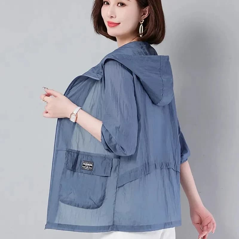 Giacche primaverili da donna frangivento stile coreano 2025 Abbigliamento estivo sottile per protezione solare Cappotto con cappuccio bianco Giacca con cerniera Femme sottile