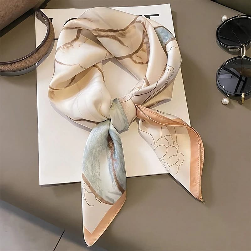 2024 Design Fashion Printing Square Satin Silk Scarf for Women Handbag Wrist Wraps Women's Scarves Scratch Neck Fazzoletto Luxury scarf