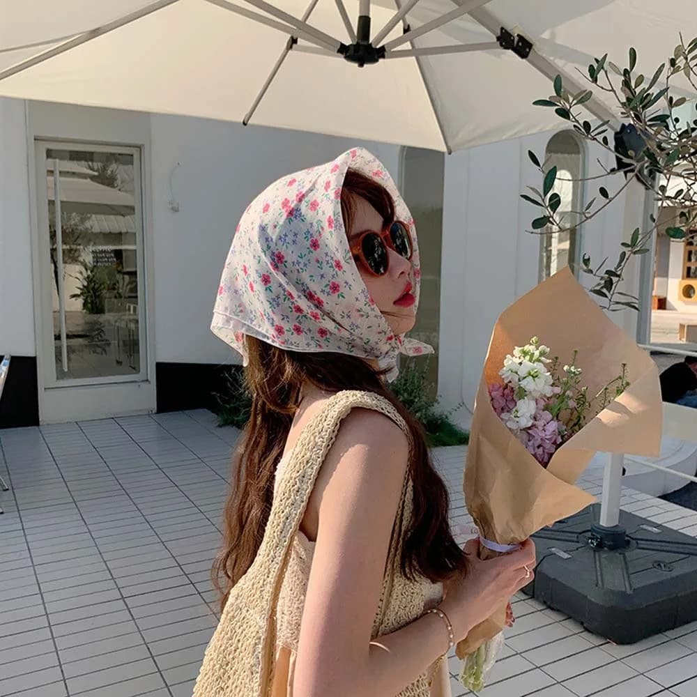 Sciarpa quadrata in seta traspirante primaverile, in cotone ad asciugatura rapida, hijab in lino con protezione solare e stampa floreale, per vacanze