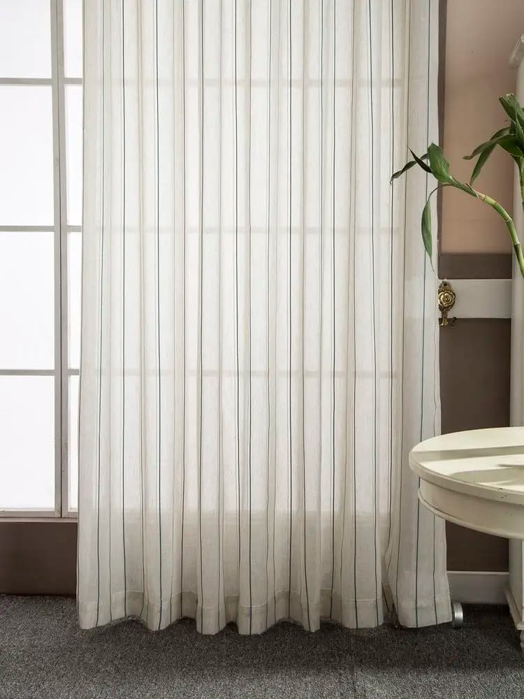 Tende per finestre in stile europeo in lino a righe beige e bianche con passacavo tascabile per asta, velate moderne per l'arredamento della camera da letto del soggiorno