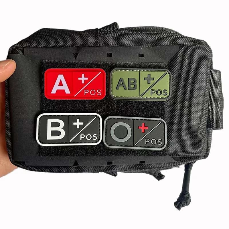 Piccolo Patch con Gancio, Distintivi in PVC per Gruppo Sanguigno A B AB O POS NEG, Patch Militari Tattici per Zaino, Attrezzatura Outdoor