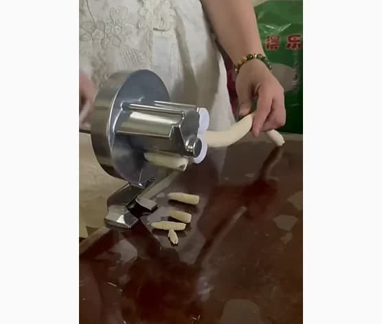 Hand crank machine Macaroni Pasta Manual noodle