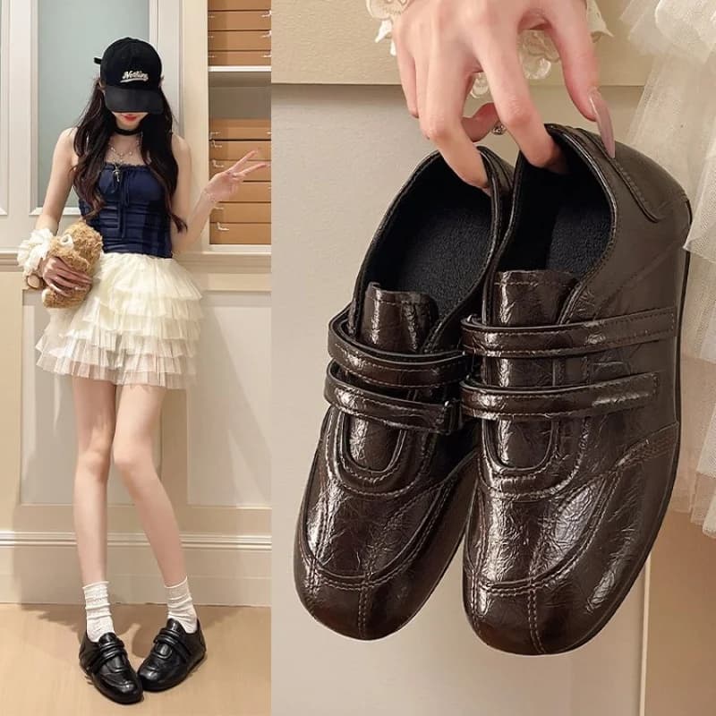 Scarpe basse da donna, mocassini con velcro, scarpe da passeggio morbide e traspiranti, scarpe casual per la primavera, per il pendolarismo quotidiano e l'uso scolastico.