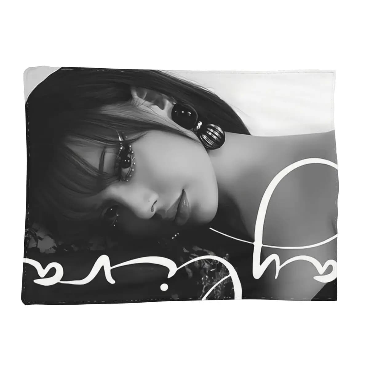 Music Singer Ayliva Blankets Soft Warm Flannel Throw Blanket Cover for Bed Living room Picnic Travel Home Couch