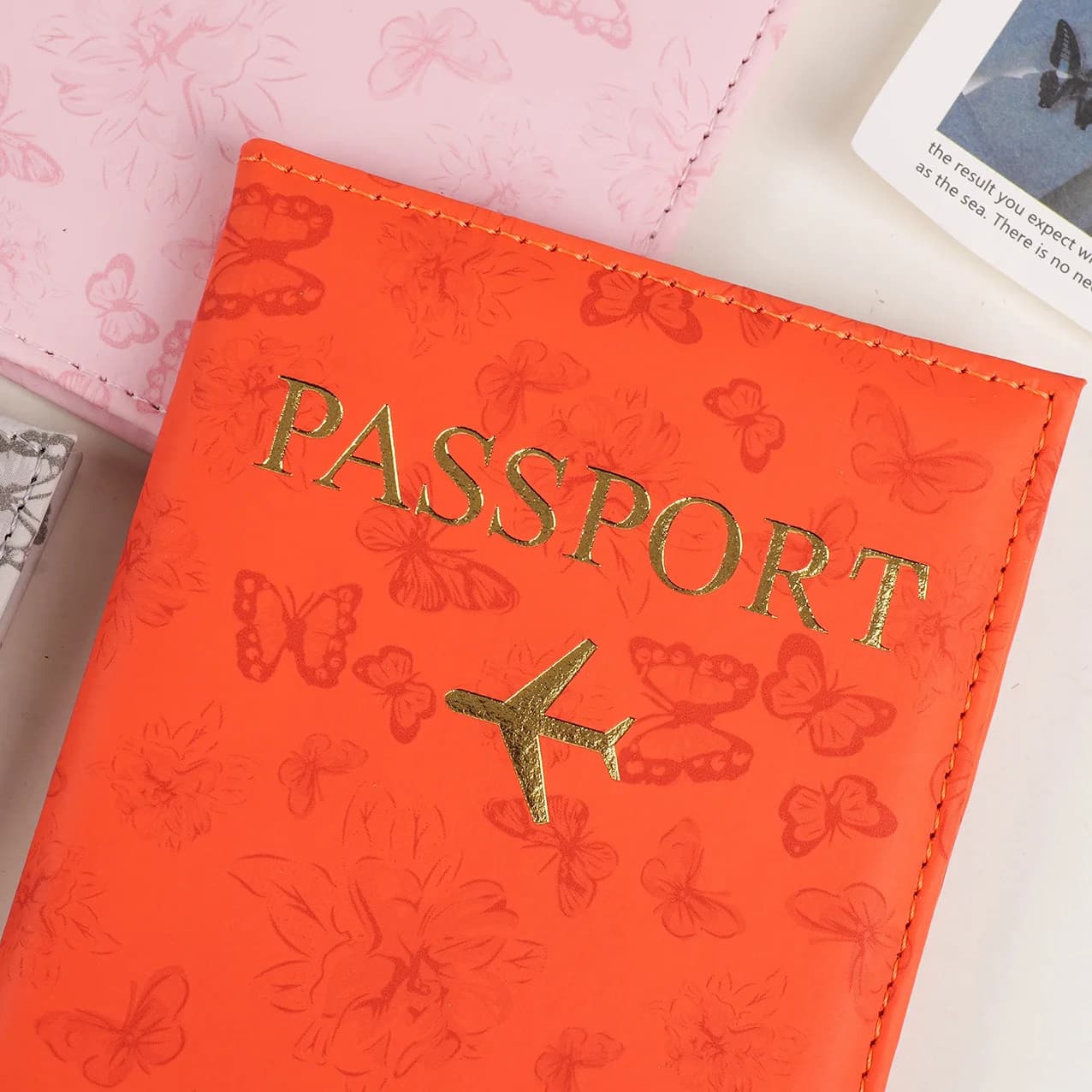 1 pz Cover per passaporto con motivo a farfalla Custodia protettiva per documenti per carte di credito aziendali in pelle PU Custodia protettiva per passaporto