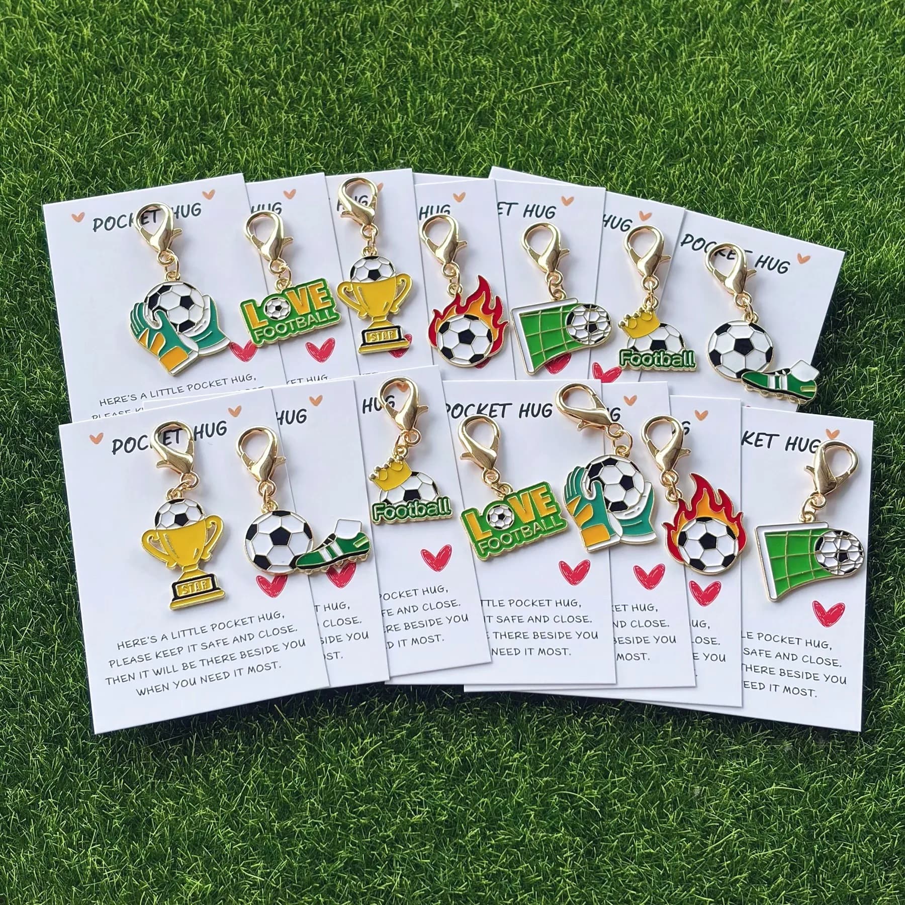 Set di 7/14 Portachiavi Sportivi a Tema Calcio, Design Piatto 2D con Carta Tascabile, Regalo Perfetto per Tifosi di Calcio, Accessorio per Borsa e Auto