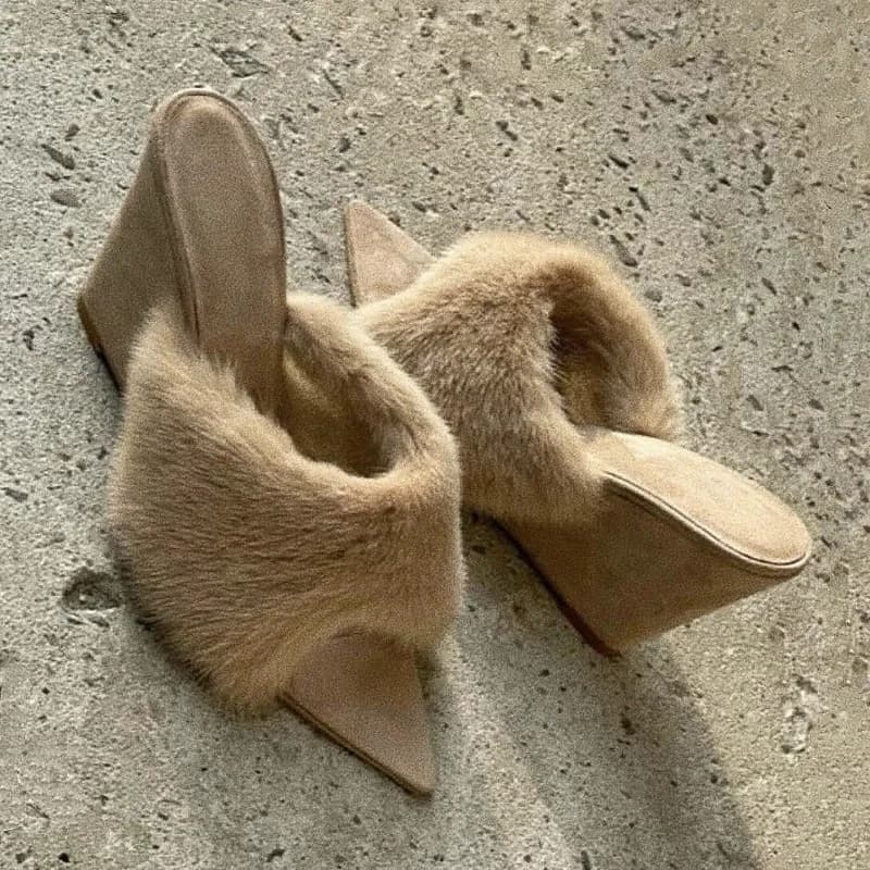 Fluffy Women Slippers Wedges Platform Sandals Pointed Toe High Heels Shoes 2025 Winter Designer Brand Party Dress Sexy Shoes