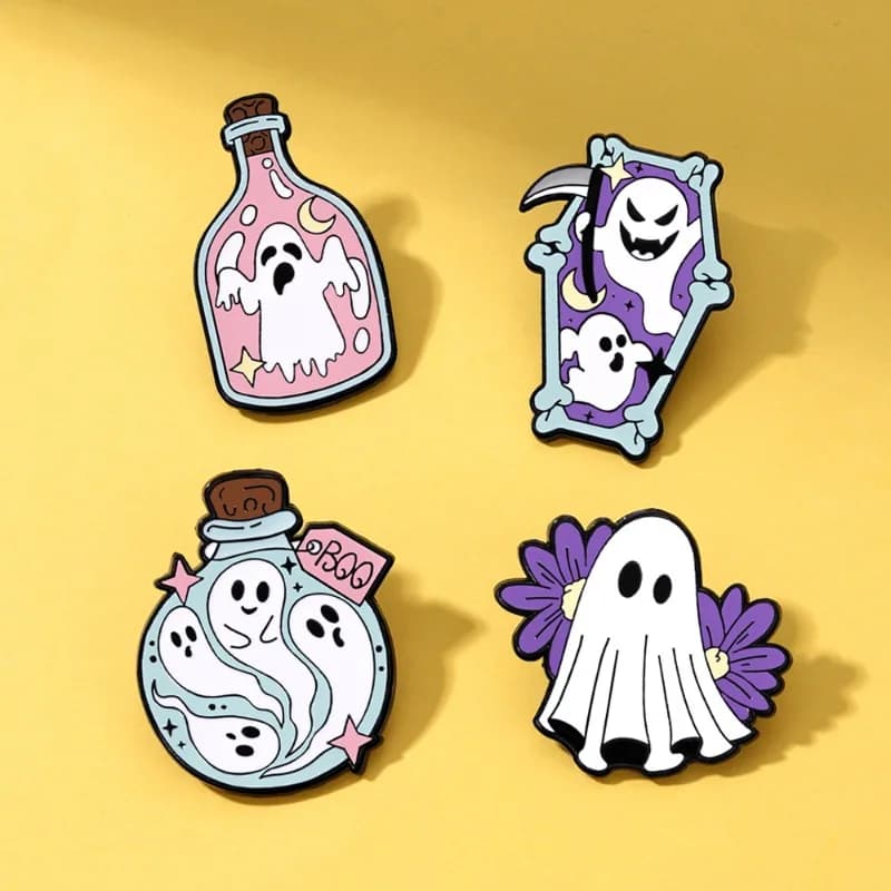 Distintivi di Halloween Accessori per feste notturne spettrali Spilla in lega di fantasma bianco per decorazioni per costumi Spilla per giacca Regali per feste di Halloween