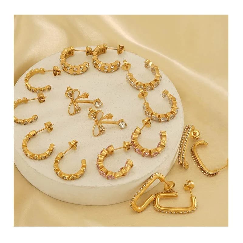New Stainless Steel Light Luxury Diamond Earrings Women's Niche Personality Design Ear Buckle Earrings