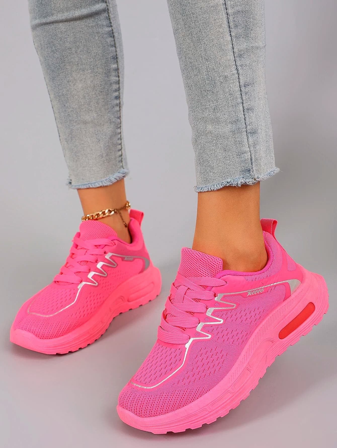 Nuovo prodotto primaverile e autunnale Scarpe sportive stringate da donna color caramello semplici, comode, traspiranti e resistenti all'usura
