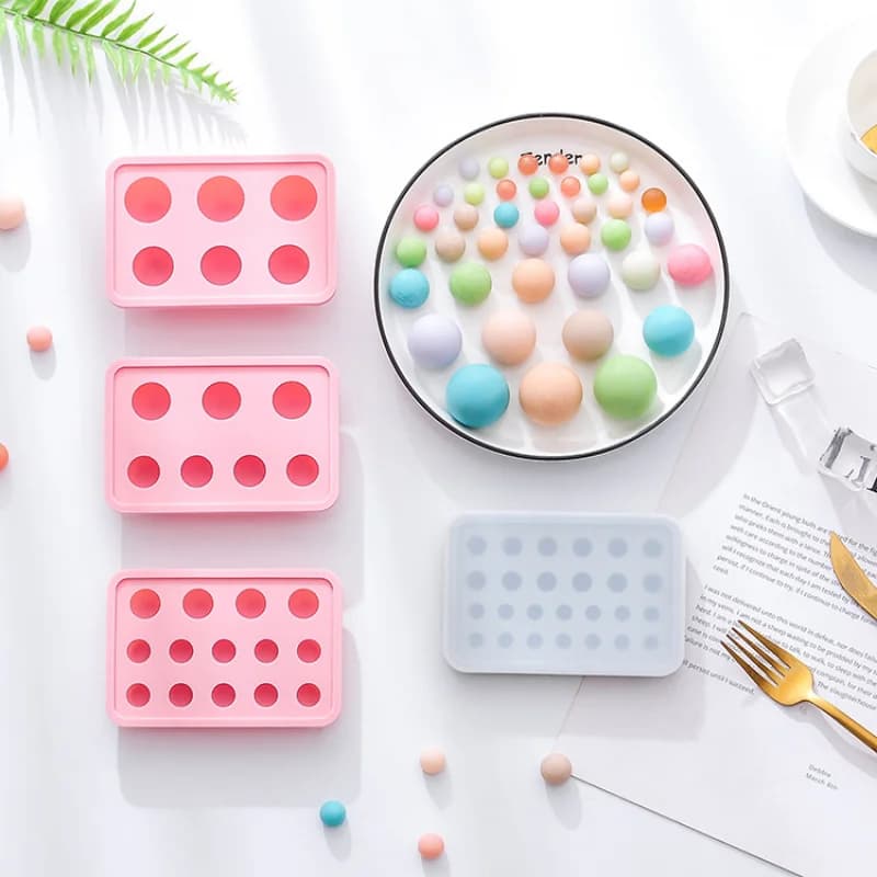 Stampo in Silicone per cubetti di ghiaccio rotondo Multi-dimensioni con coperchio stampo per gelatina di caramelle al cioccolato decorazione per torta di luna strumento di cottura candela sapone che fa regalo