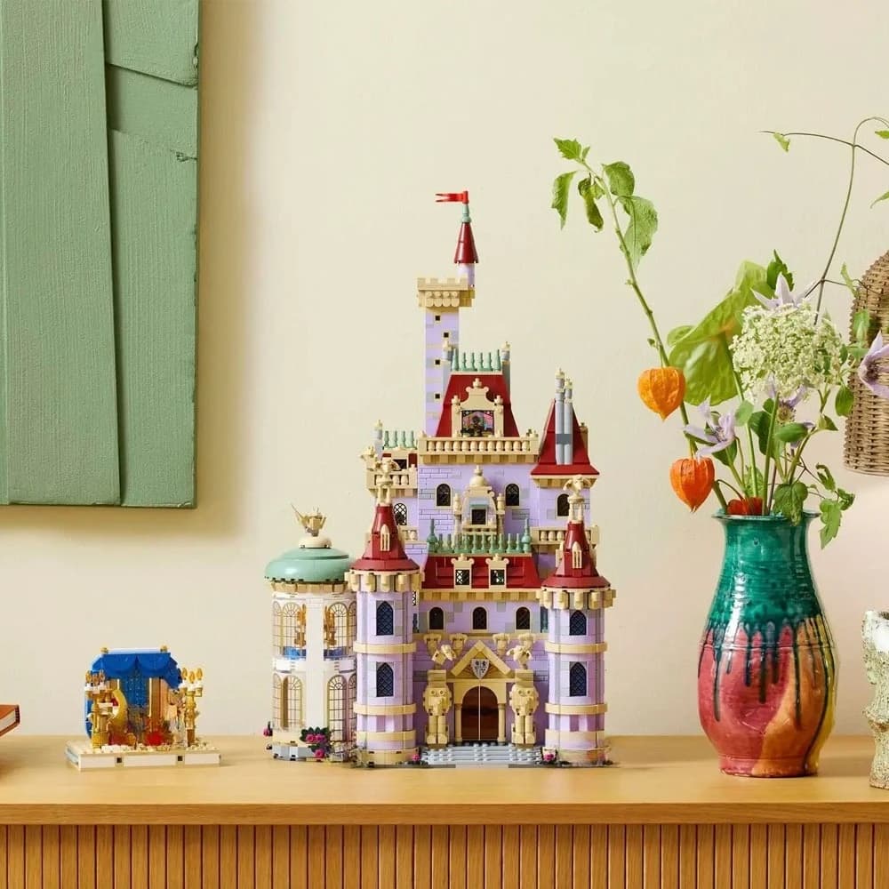 2916PCS Creativo La Bella e la Bestia Castello Con 5 Figure Building Blocks Assemblare Mattoni Giocattolo Regalo Per I Bambini Adulti