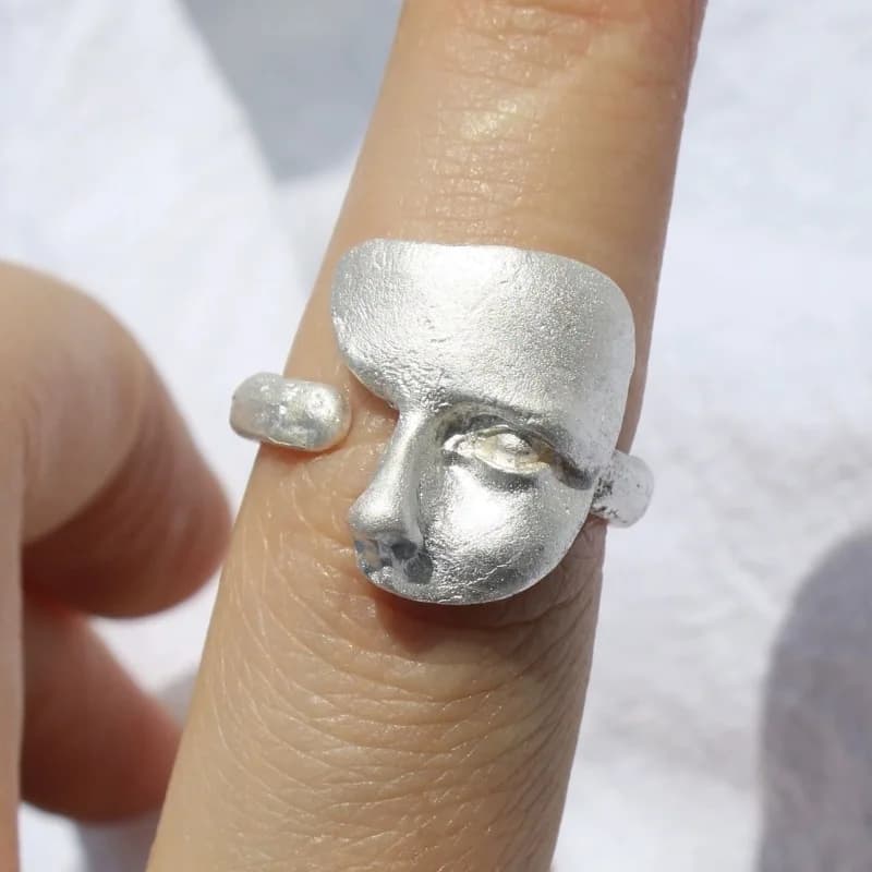 Anello da donna alla moda con maschera, design accattivante ed esagerato, anello aperto per indice, accessorio elegante