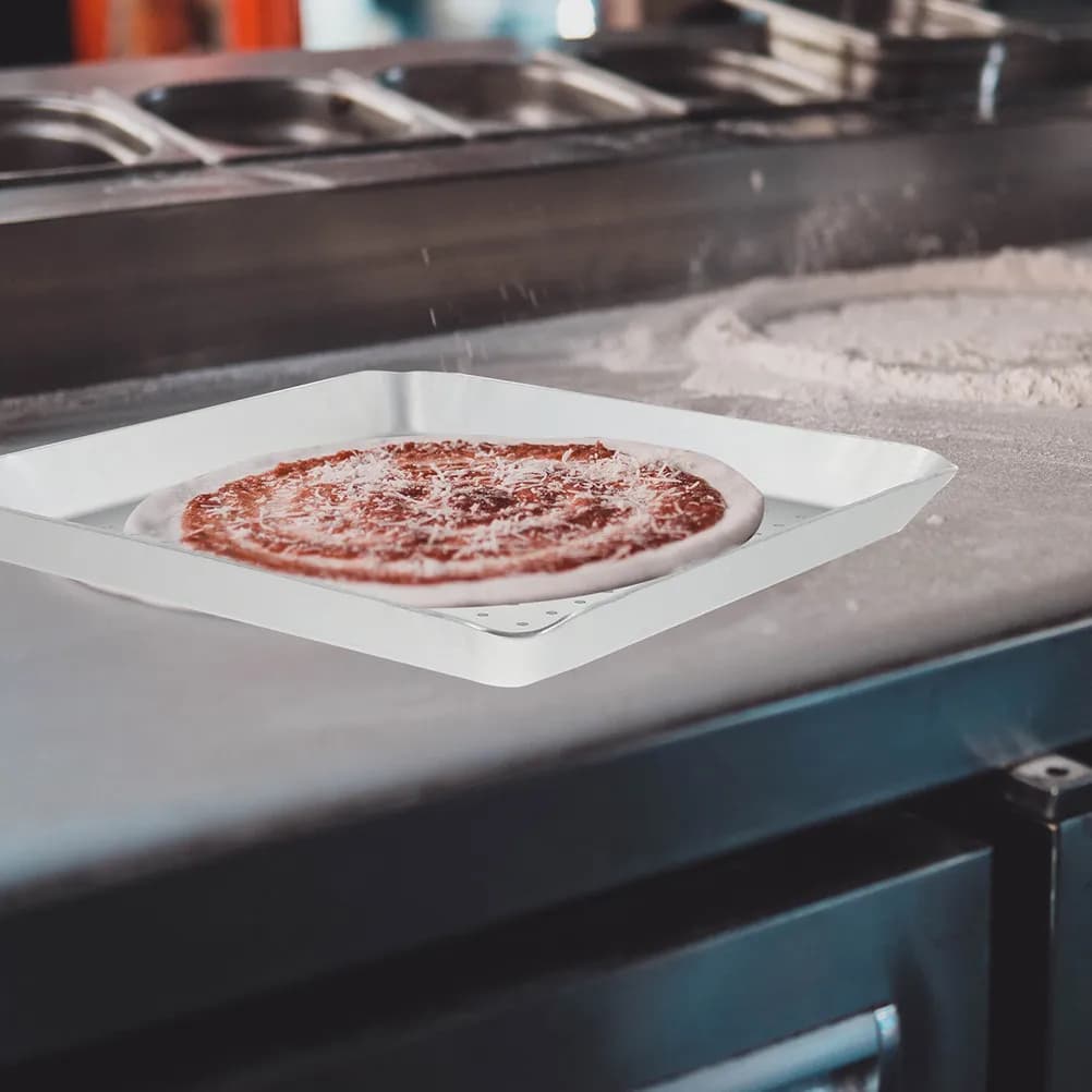 Teglia per Pizza Forata con Finitura Lucida, Piastra da Forno Resistente alla Corrosione, Superficie Antiaderente, Perfetta per gli Amanti della Cottura