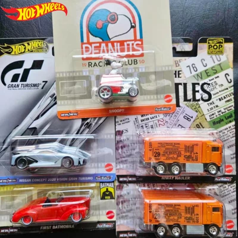 Hot Wheels Hxd63-B Nissan Concept 2020 Snoopy Firstbatmobile Raccogliere Giocattoli Auto Modello 1/64 Pop Culture Modello di Auto Ragazzo Regali
