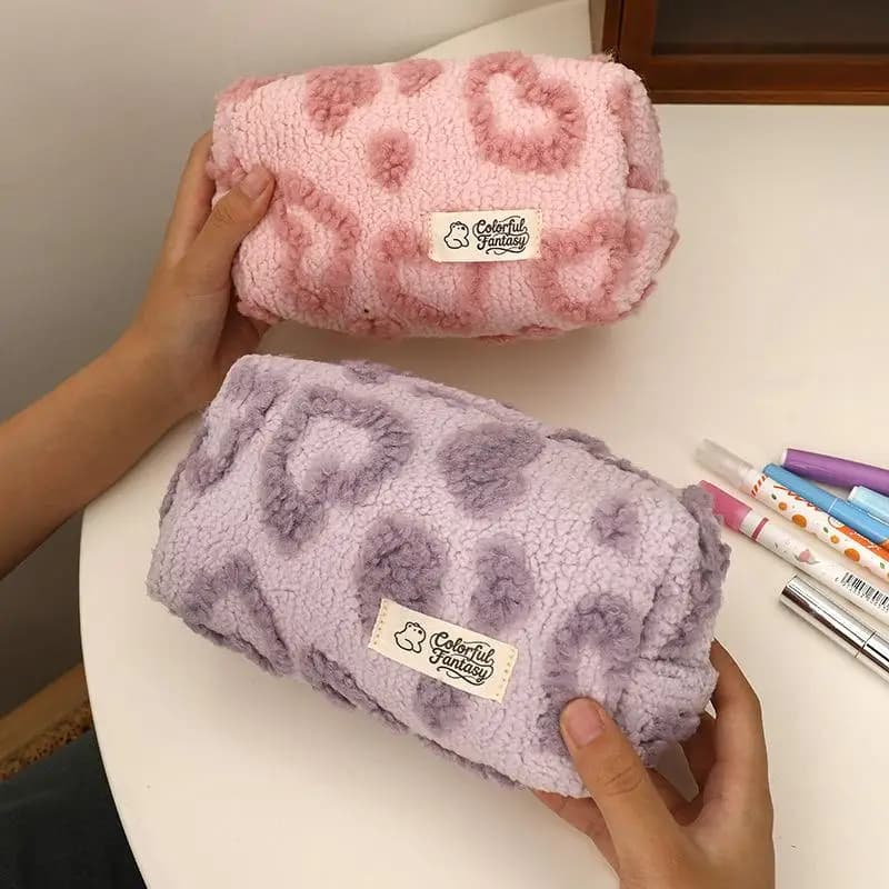 Borsa per il Trucco in Peluche con Stampa Love, Organizer Portatile da Viaggio per Cosmetici, Pochette Carina, Astuccio per Studenti, Borsa per Toilette