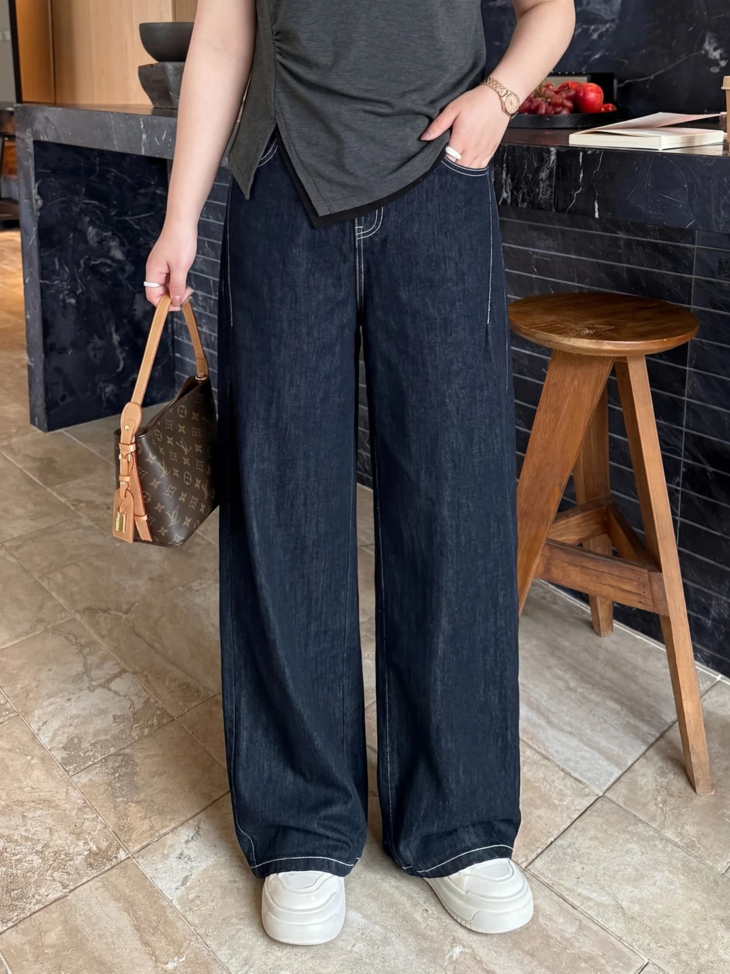 Jeans a gamba larga a vita alta elasticizzata, nuovo stile primaverile, taglie forti, abbigliamento femminile, pantaloni in denim che coprono i fianchi