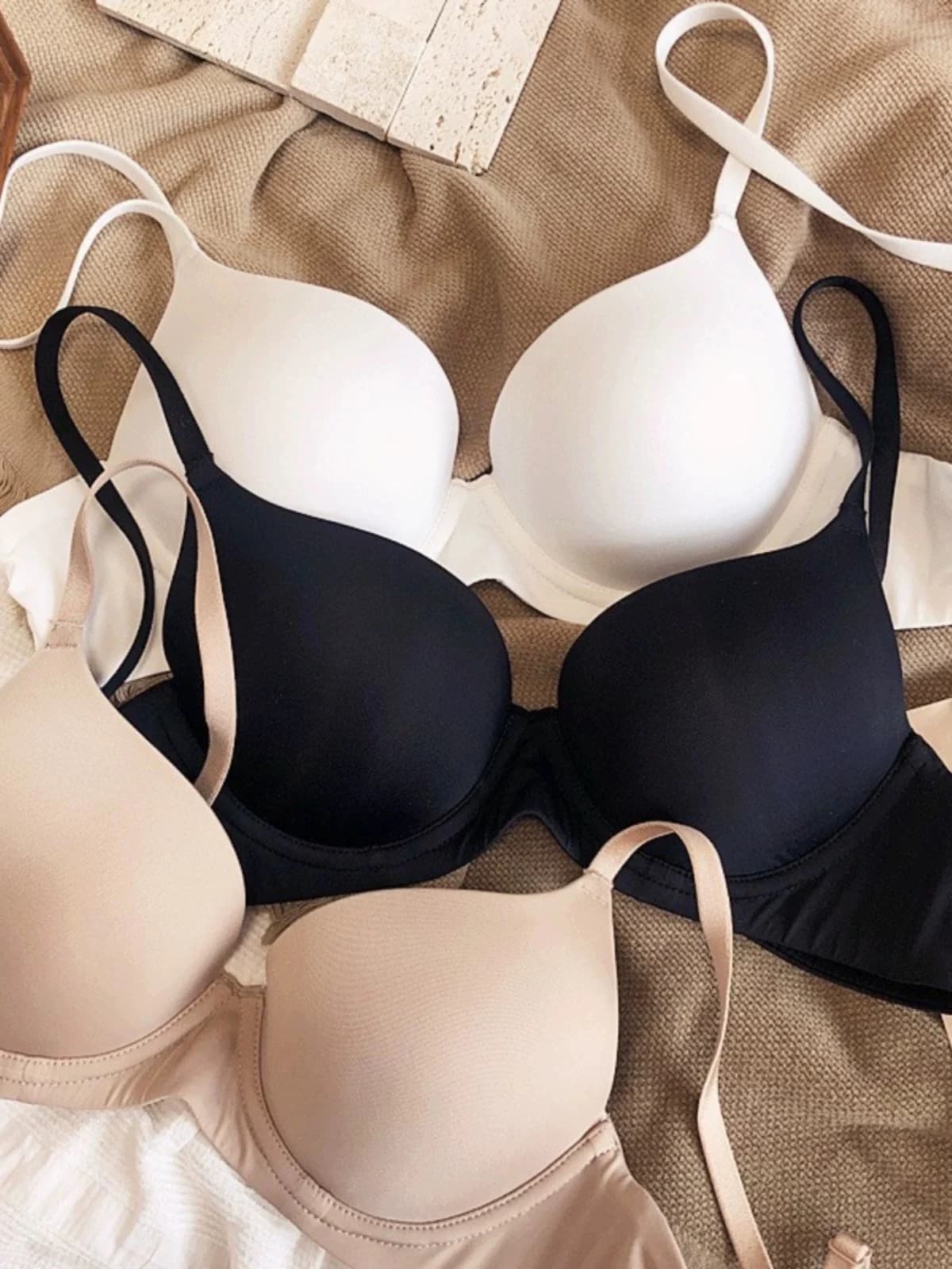 Seamless Smooth One-Piece Women's Underwear Anti-Sagging Soft Steel Ring Bra Large Chest Appears Small Summer Style