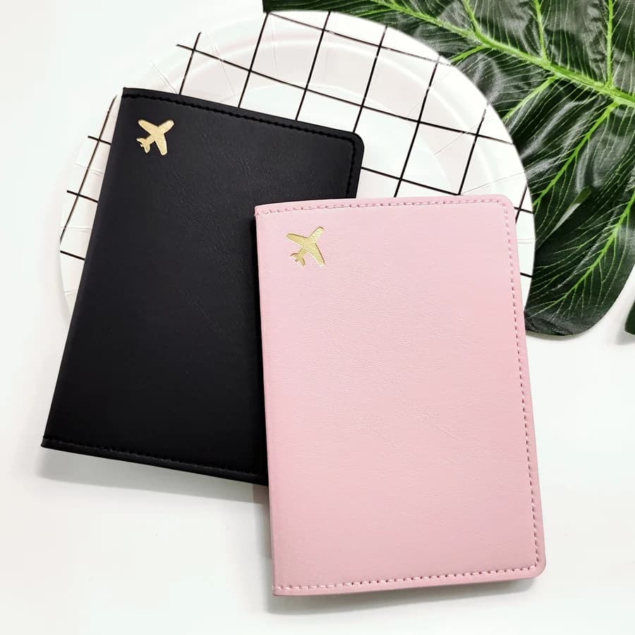 2 pezzi per set amanti o sorelle custodia per passaporto aereo in pelle PU accessori da viaggio portafoglio leggero per donna uomo