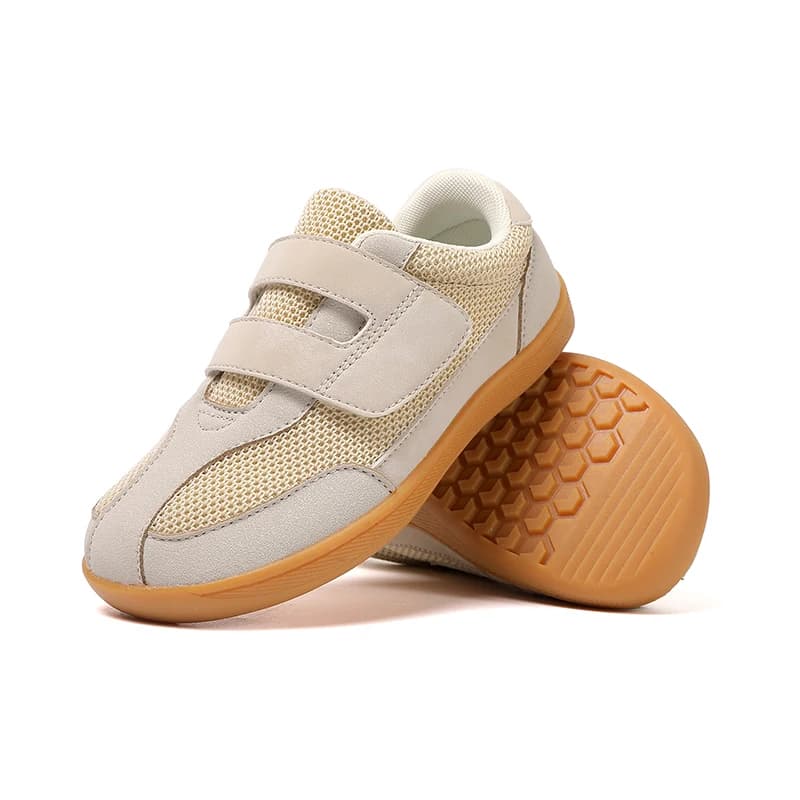 2025 Nuove scarpe a piedi nudi per bambini, scarpe da campus, resistenti all'usura, comode, in gomma morbida, suole larghe, scarpe casual e sportive
