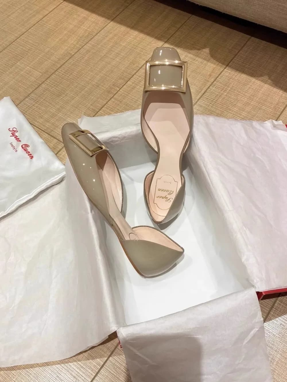 2025 Spring New fashion lacquered leather grey square buckle quarry large flat bottom square head women casual shoes