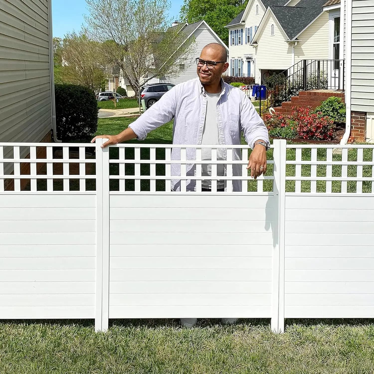Kit Recinzione Privacy in Vinile Bianco 112 cm (A) x 107 cm (L), Installazione Senza Scavo per Giardino, Recinto per Bidoni della Spazzatura