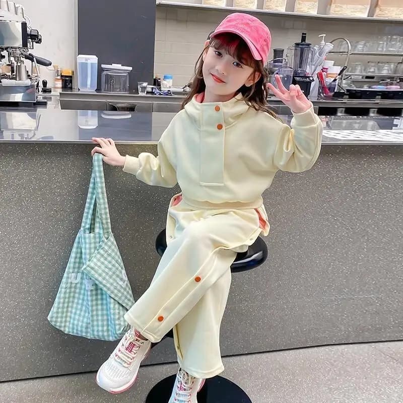 Primavera e autunno nuovo stile sportivo stile a maniche lunghe set in due pezzi moda 2 pezzi abbigliamento per bambini Kawaii cappotto casual ragazza
