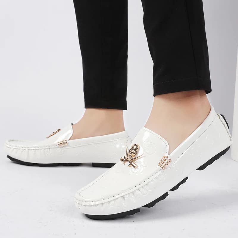 Mocassini da Uomo di Lusso in Pelle Verniciata con Teschio Lucido, Scarpe Casual Eleganti da Uomo