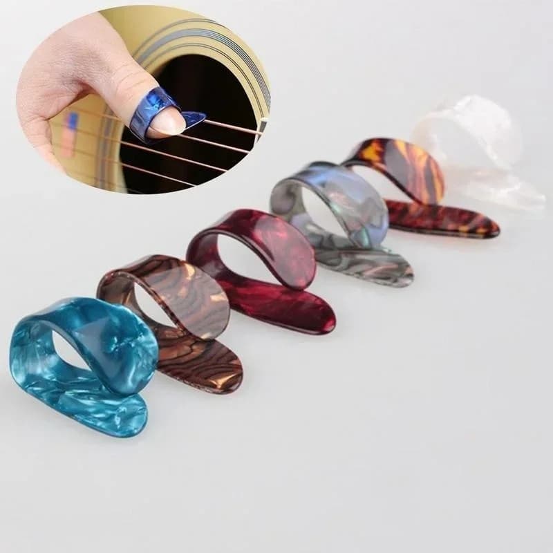 Set da 4 pezzi Accessori per chitarra Plettro per chitarra Pickup per chitarra Basso Plettro per dito Plettro per pollice Accessori per tracolla per chitarra