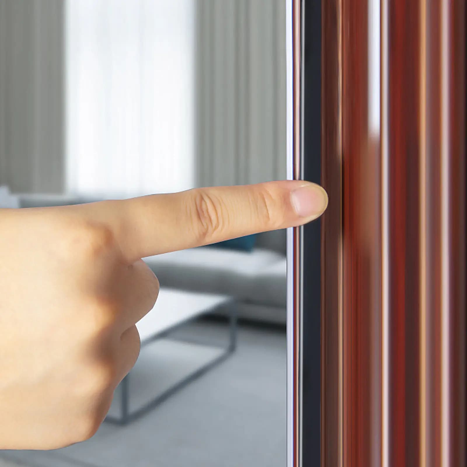 Striscia sigillante in gomma nera da 6 m per porte, finestre, armadi, autoadesiva, resistente all'usura, isolante acustico, antistrappo