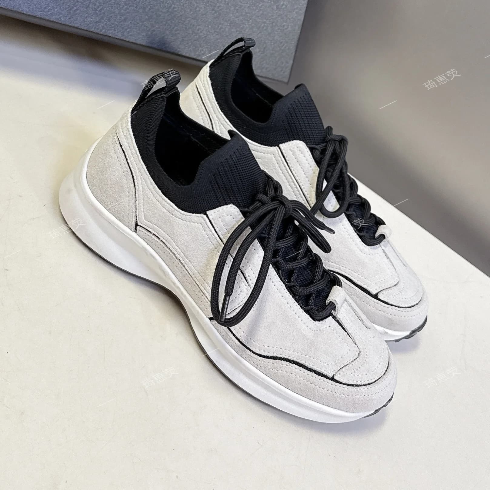 Top Tier Version 2026 Winter New Arrival Casual Shoes Color-Block Design Fashionable And Trendy Versatile Sneakers Bota Feminina