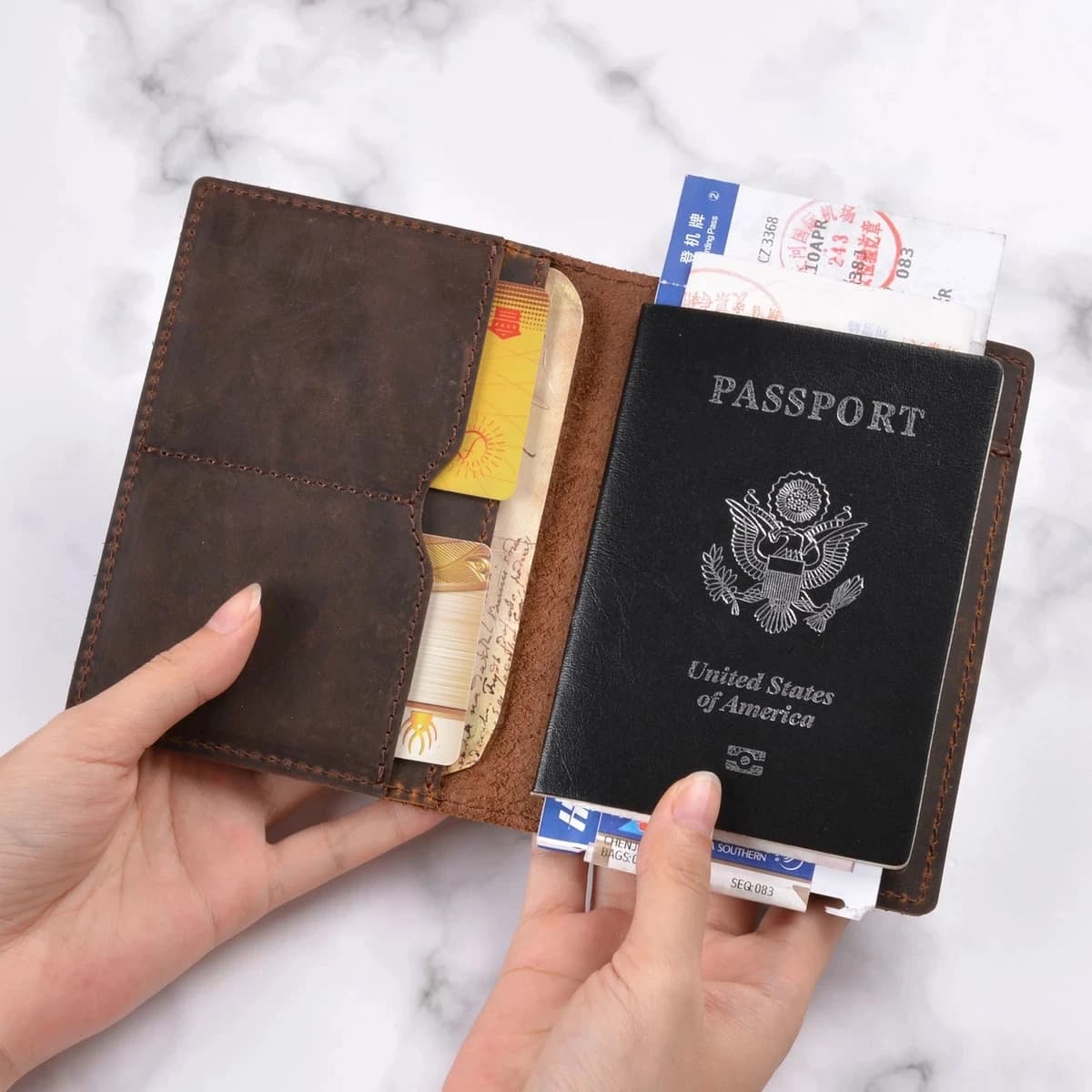 Porta passaporto in pelle di vacchetta con strato superiore fatto a mano Porta documenti per carte d'imbarco Porta documenti Retro Sle Vertical ape Articoli in pelle