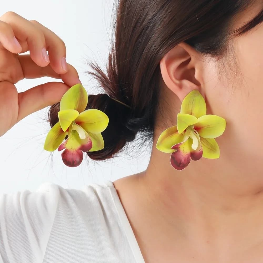Orecchini a perno con fiore grande a forma di orchidea farfalla, stile coreano, accessori di gioielleria, design esagerato e distintivo
