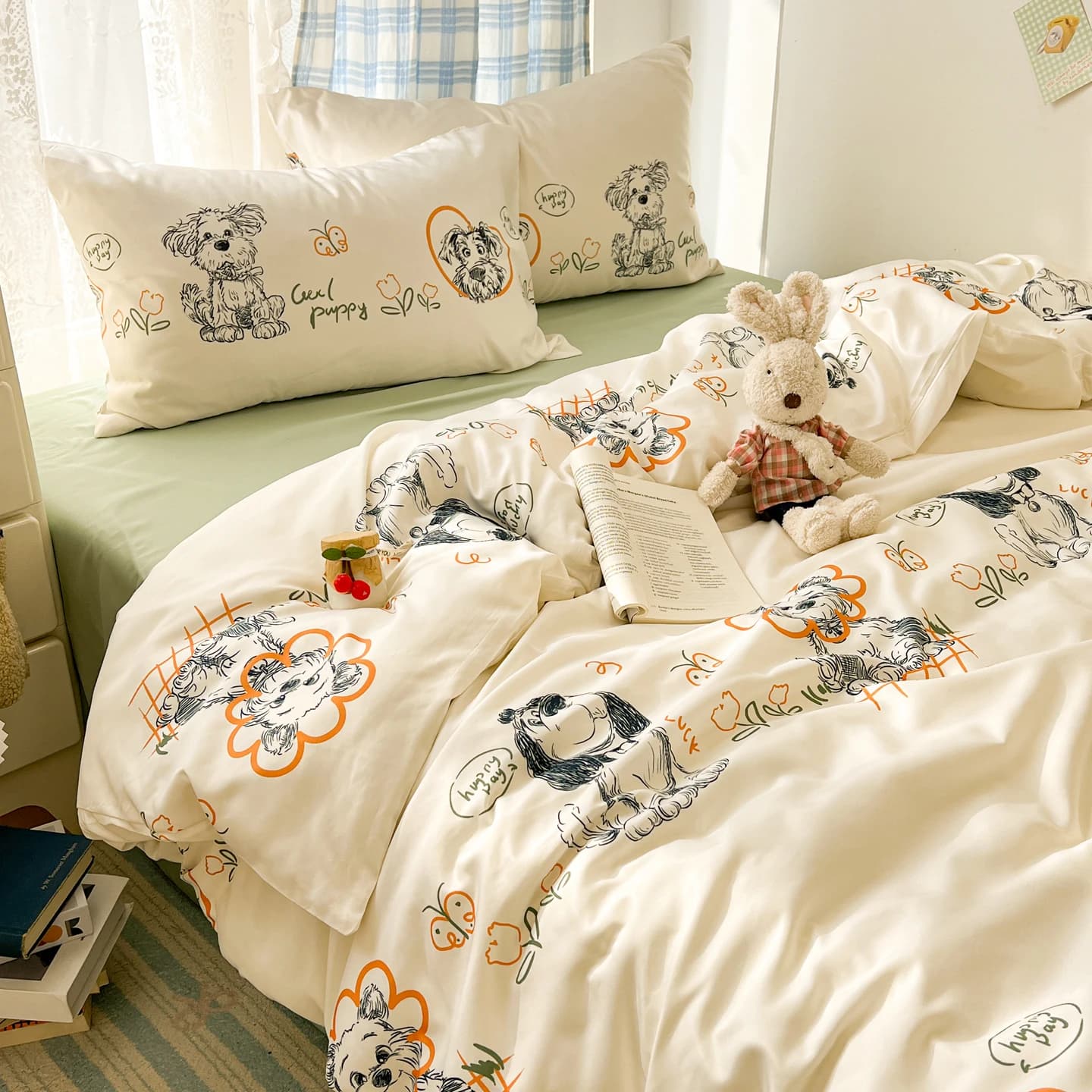 Luxury Cooling Bedding Set with Duvet Cover Pillowcases and Sheets Animals Print Smooth Silk Feel Comfortable Sleep
