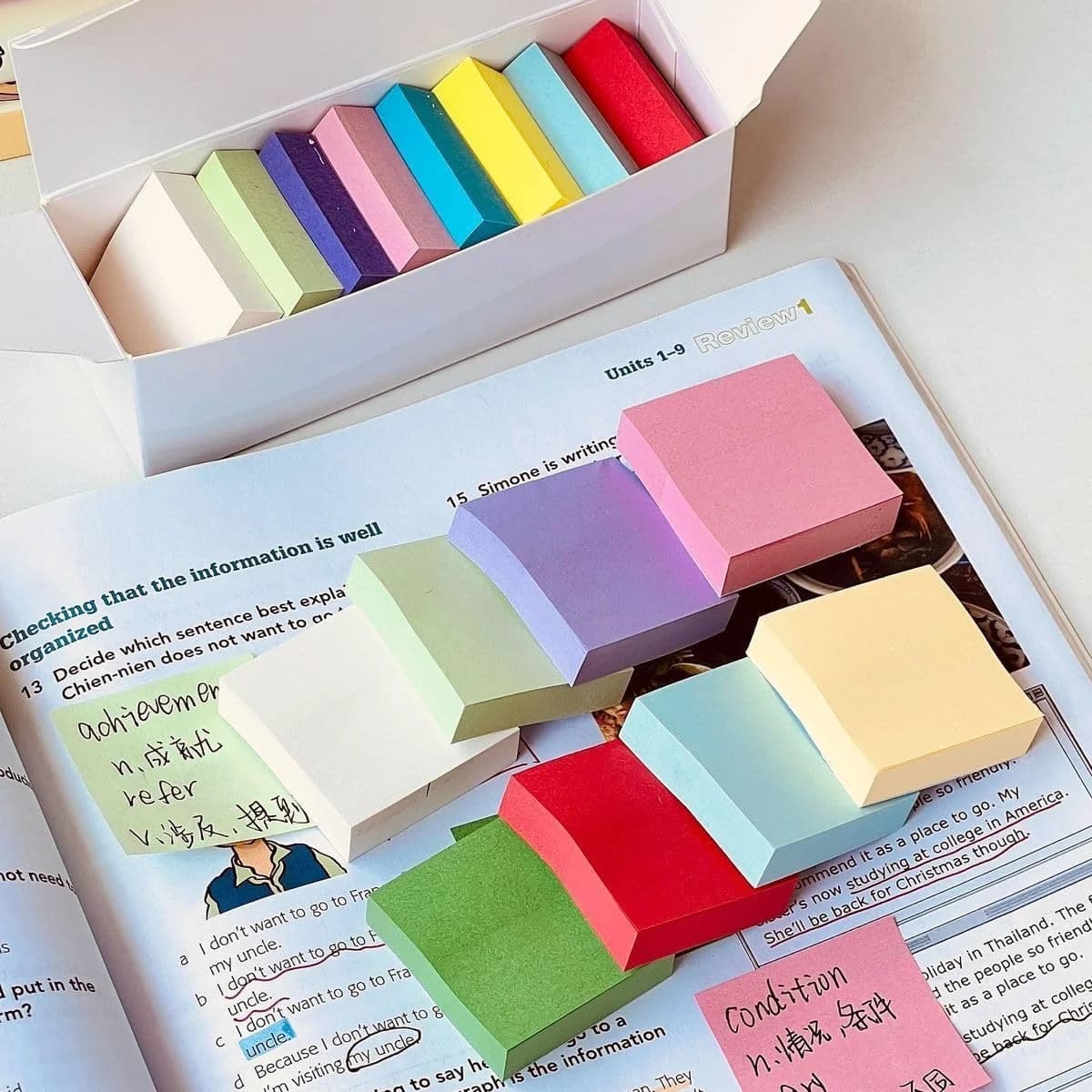 Mini Foglietti Adesivi Quadrati Colorati, 11 Colori Vivaci, Segnapagina Riutilizzabili per Libri, Annotazioni Studenti, Organizer Ufficio