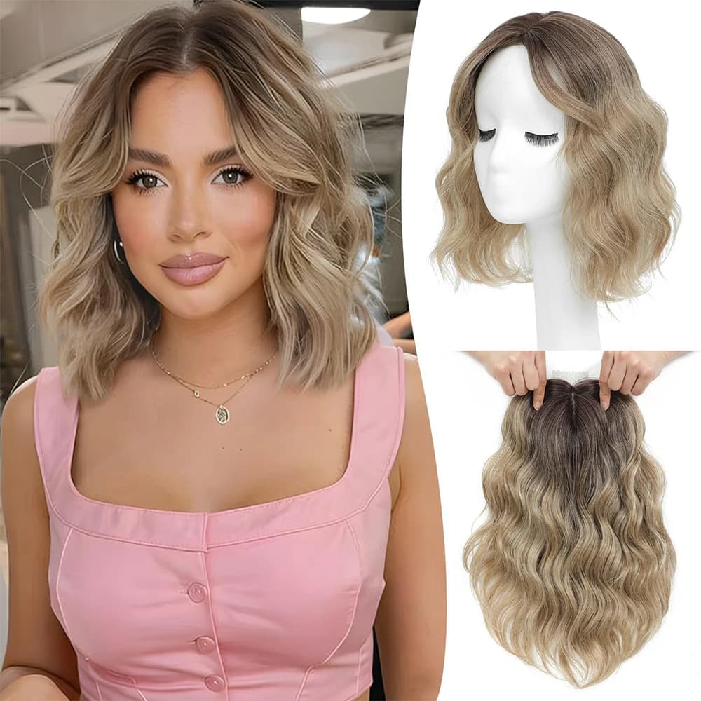 Topper per capelli da 12 pollici per donne con capelli diradati, parrucca sintetica corta ondulata naturale con frangia, con clip, per uso quotidiano