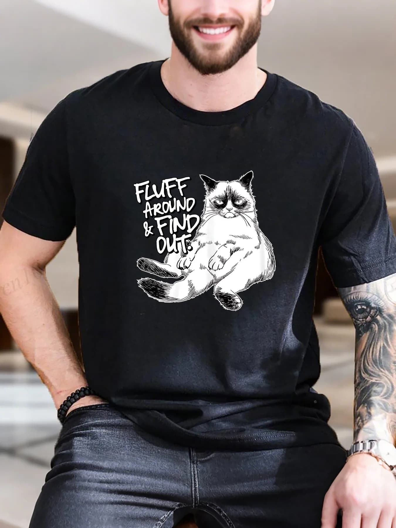 T-shirt in cotone con stampa gatto da uomo di nuova moda di arrivo T-shirt streetwear alla moda con slogan Hate Around the Fur' 100% morbido e traspirante