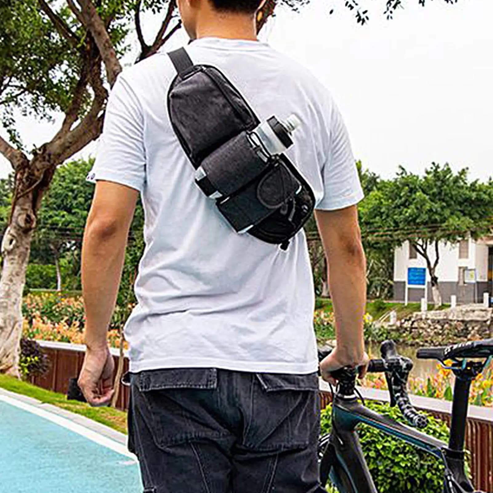 Running belt Zippered compartment Waist pocket Running belt with water bottle holder for bicycle training Walking Trips Campsite