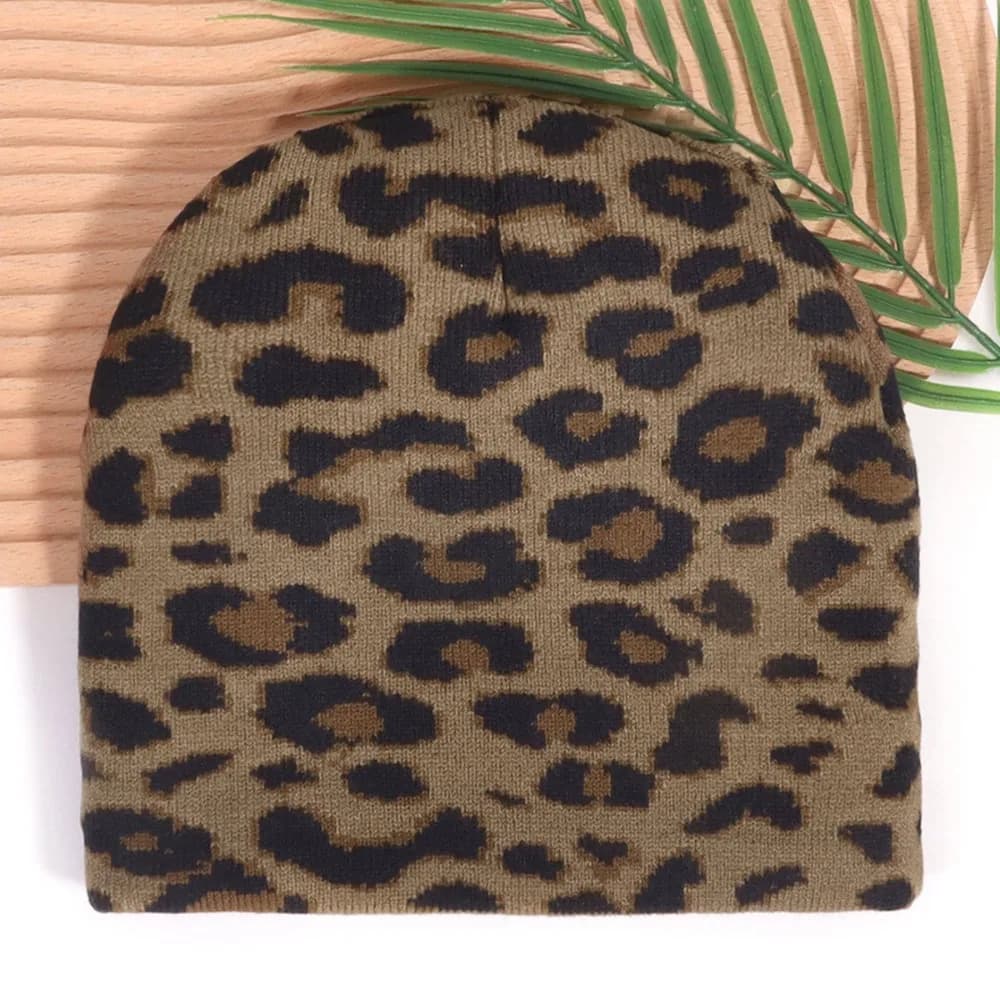 2025 Winter Beanie Warm Fashionable Leopard Print Style Knitted Hatversatile Personalized Cold Hat Retro Pullover Hat