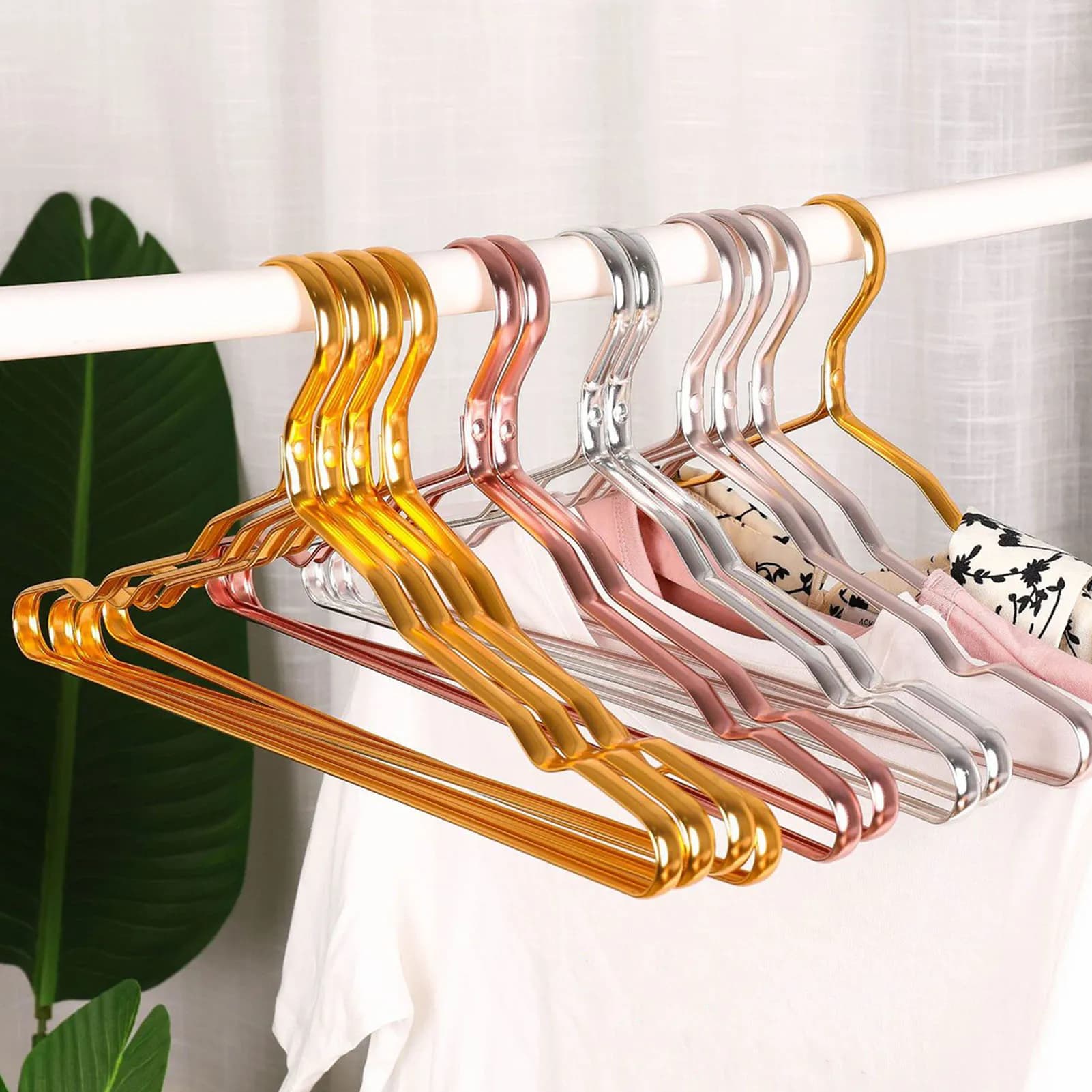 Set of 10 Hangers in Aluminium Alloy A09, Metal Anti-slip Hooks with Pants Hooks, for Home Cabinet Organization, Multiple Pack