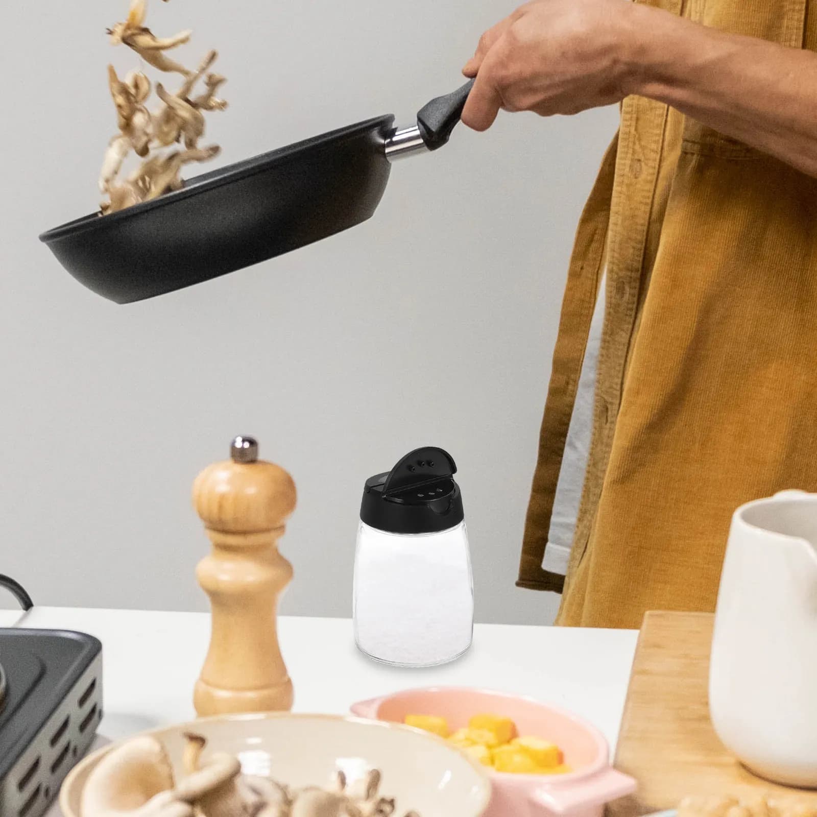 Set di 4 Barattoli in Vetro Multifunzione per Spezie, Sale e Pepe, Mantiene le Spezie Fresche, Salva Spazio sul Piano di Lavoro in Cucina