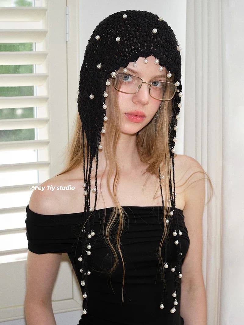 Handmade Pearl Tassel Pendant Baotou Hat Women Hollow Woven Thin Knitted Pullover Crochet Bomber Beanie Hat Women