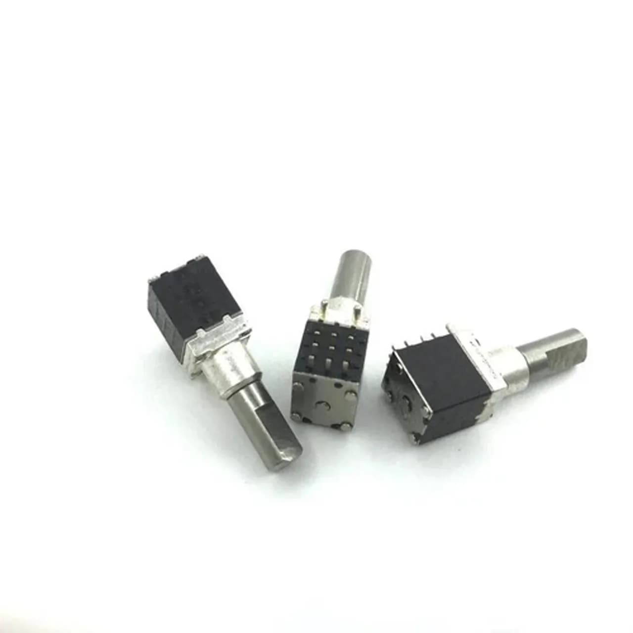 Channel Switch Selector Potentiometer for Motorola DP4600e DP4601e DP4800e DP4801e DGP8550e DGP5550e P8668I etc Walkie Talkie