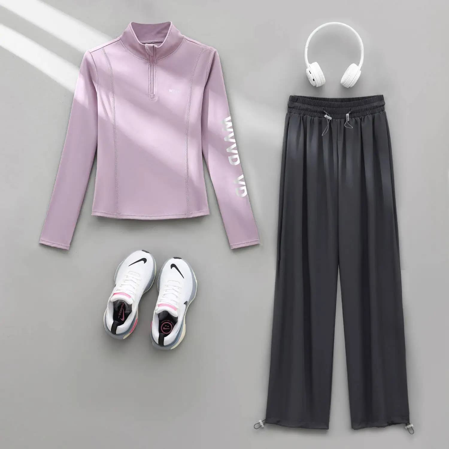 Women's Quick Dry Long Sleeve Yoga Sportswear Set for Running And Climbing Fitness Badminton Training High Waist Trousers